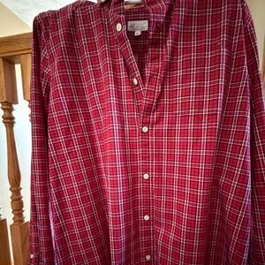 GAP Men's Red and White Plaid Button Down Shirt